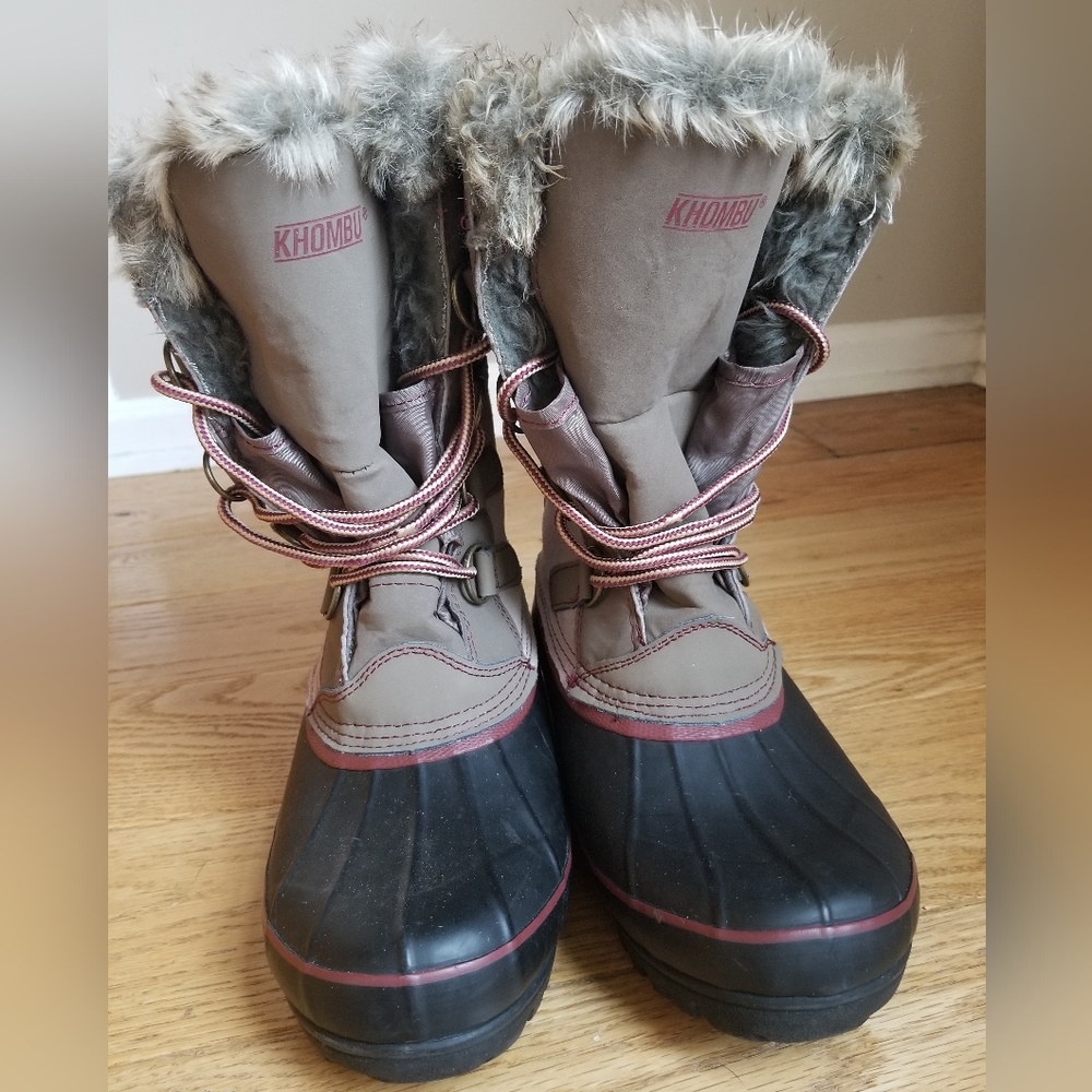 Womens Khombu Leather and Faux Fur Snow Boots Size 9